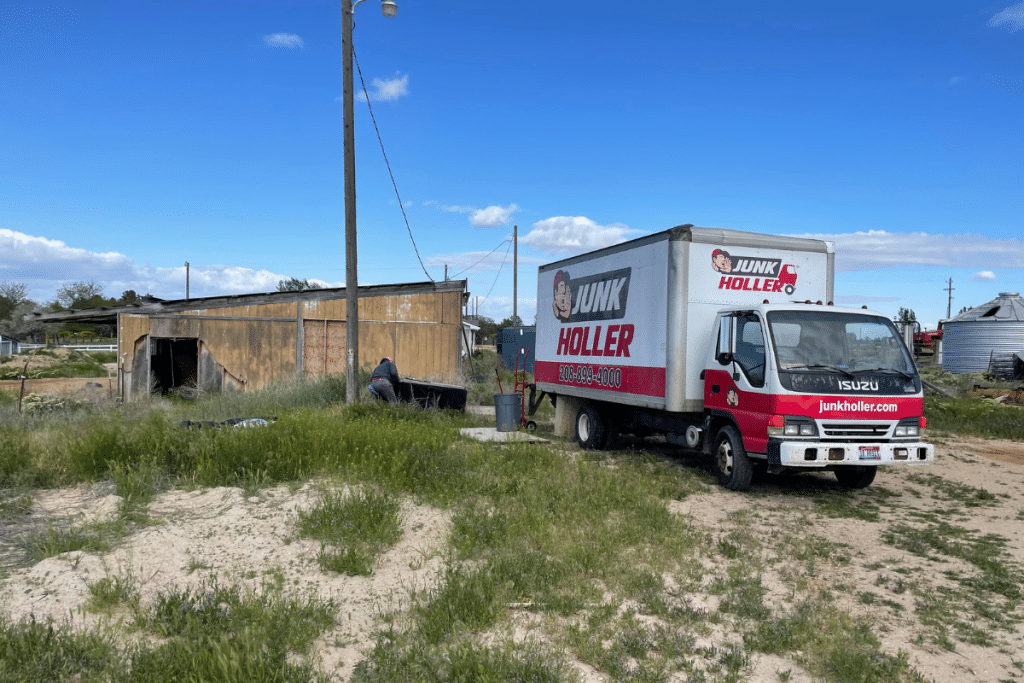 Junk Holler providing professional junk removal services in Kuna, Idaho.